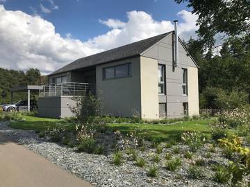 Gîte pour 8 personnes, avec sauna et terrasse ainsi que vue et jardin à Houyet