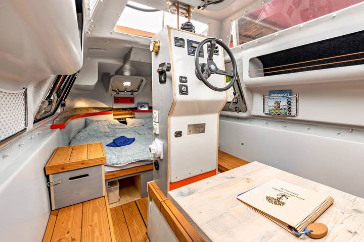 Boot 'Ausgebautes Freifallrettungsboot' mit Wlan in Harburg (Hamburg), Hamburg