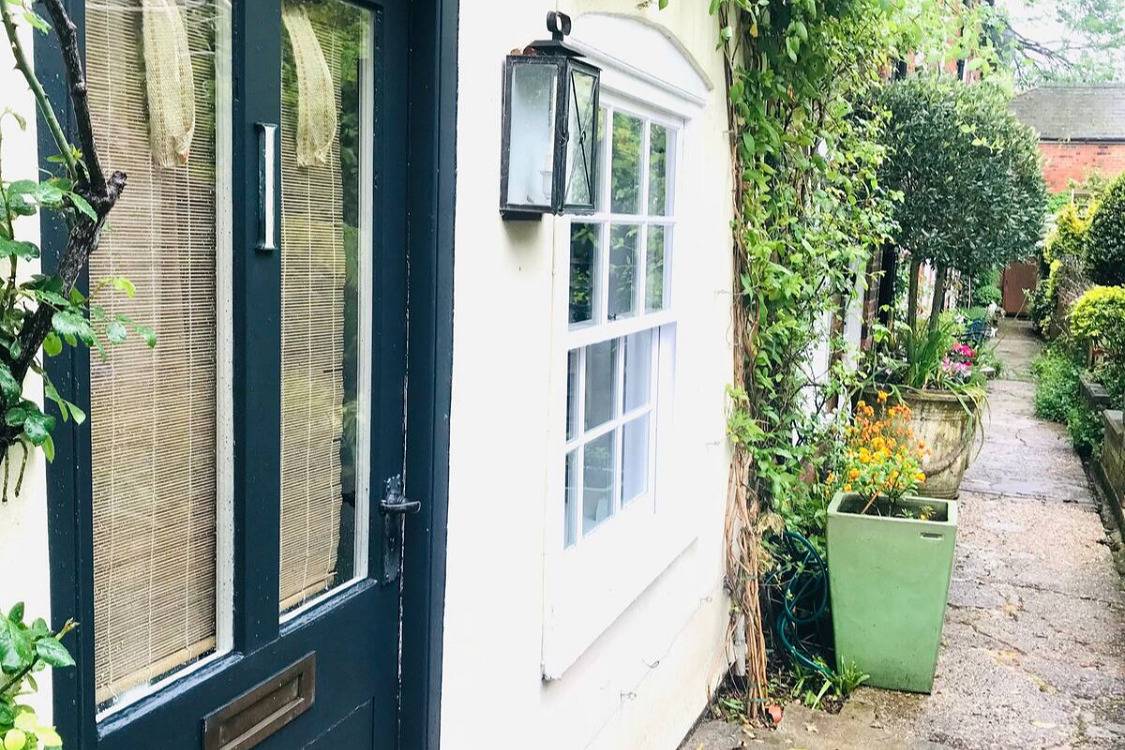 Mews Cottage off Marlborough High Street in Marlborough (Wiltshire), Wiltshire