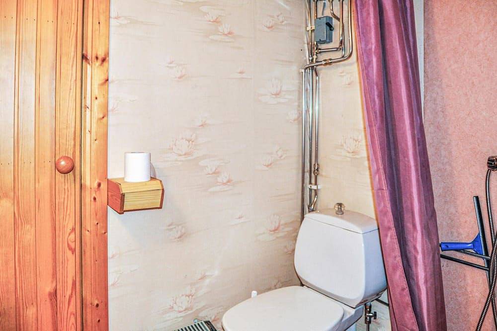 Nice home in Stöllet with kitchenette in Värmlands land