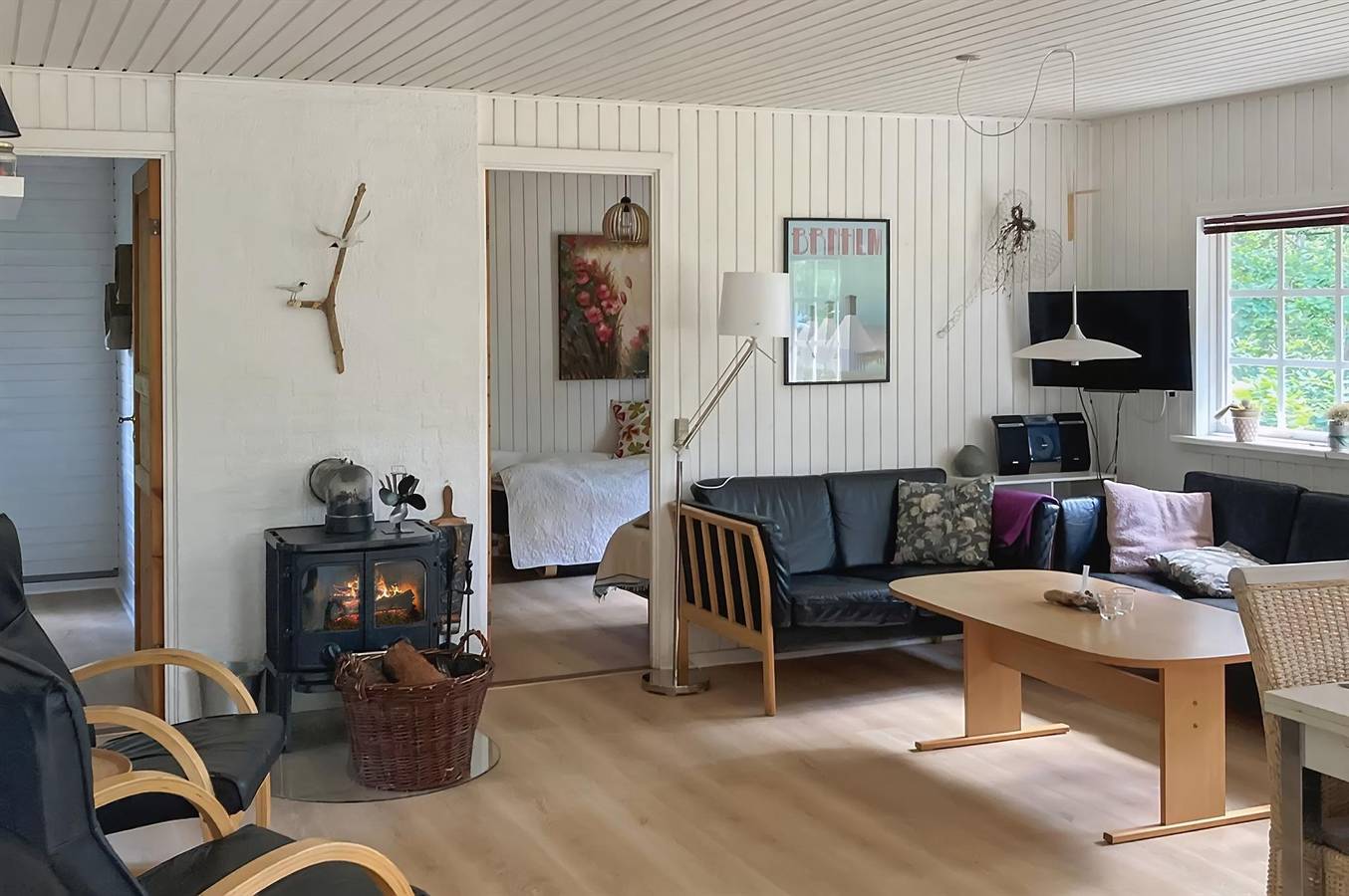 Awesome home in Aakirkeby w/ Wifi and 3 Bedrooms in Østre Sømarken, Pedersker