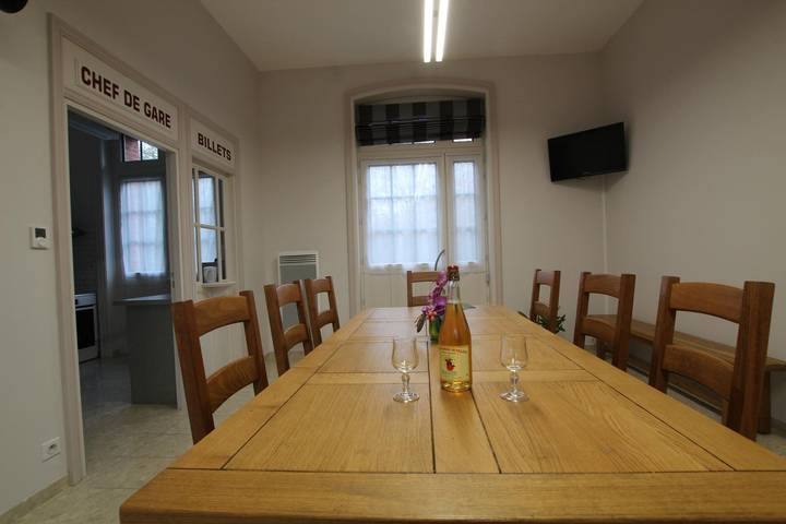 Gîte pour 8 personnes, avec Terrasse et Jardin dans la Manche - 2