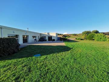 Cottage pour 13 personnes, avec jardin ainsi que terrasse et jacuzzi dans Plage de Port Blanc-Kerroch