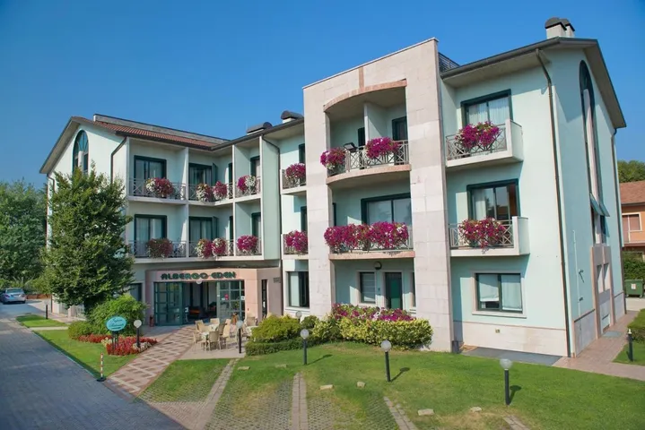 Hotel für 3 Personen, mit Garten - 1
