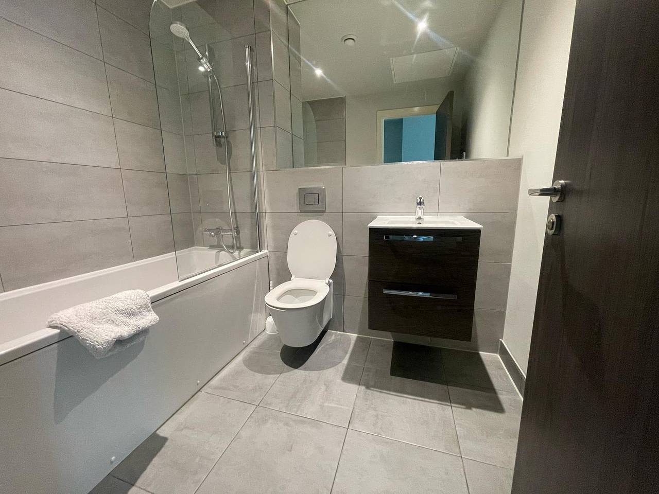Apartamento entero, Contemporary Studio with free Parking in Bracknell in Bracknell, Berkshire