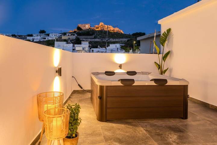 Ferienwohnung für 4 Personen, mit Balkon und Whirlpool - 1