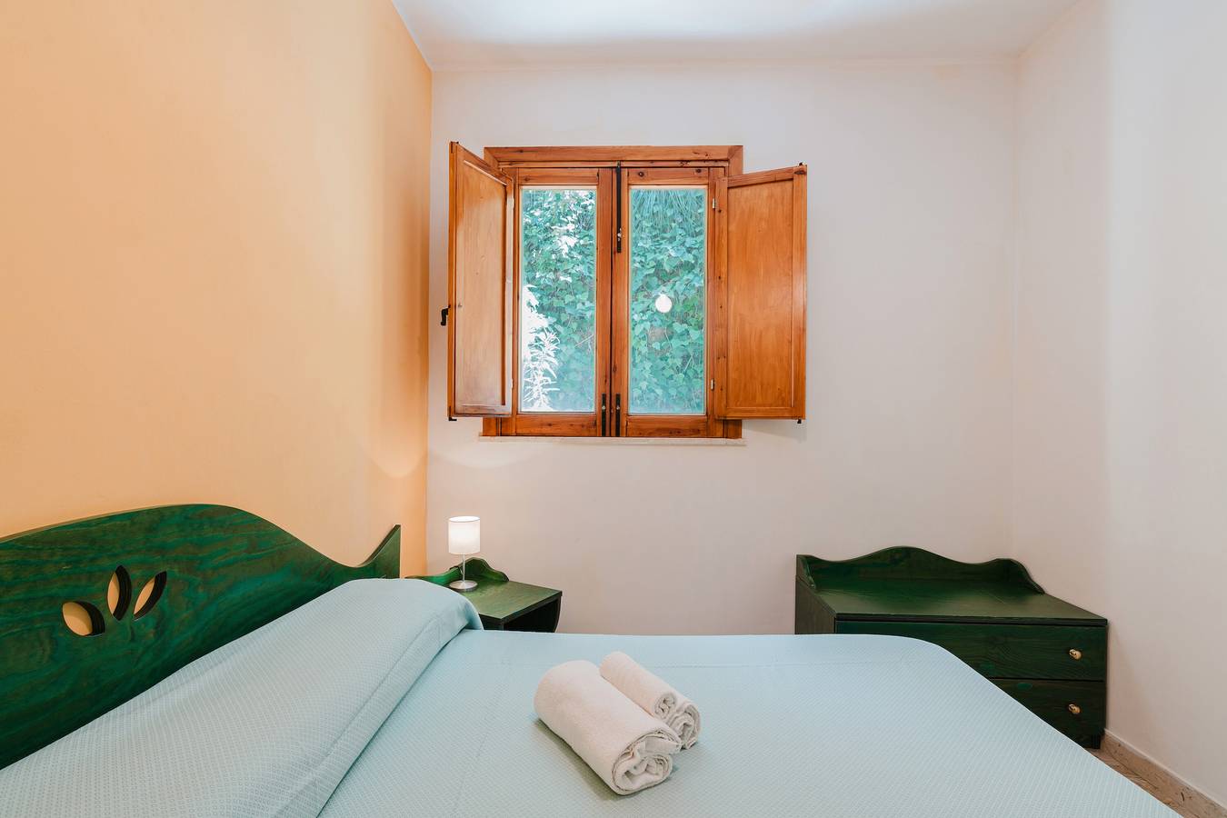 Appartamento intero, Appartamento 'Appartamento Con Vista Piscina 2' con piscina condivisa, Wi-Fi e aria condizionata in Castellammare del Golfo, Provincia di Trapani