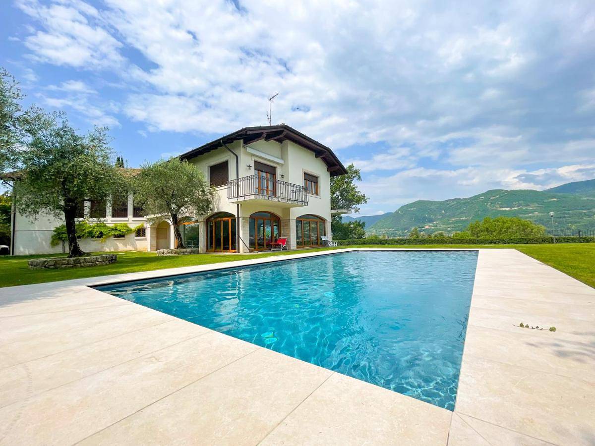 Villa Antonio in San Felice del Benaco, Prealpi Gardesane