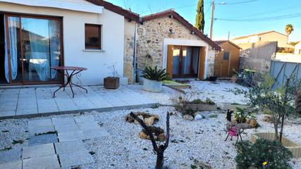 Gîte pour 2 personnes, avec terrasse à Roujan