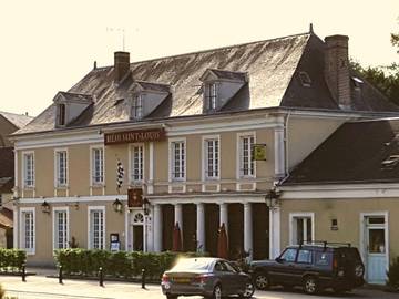 Hôtel pour 3 personnes, avec jardin et terrasse, animaux acceptés à Bellême