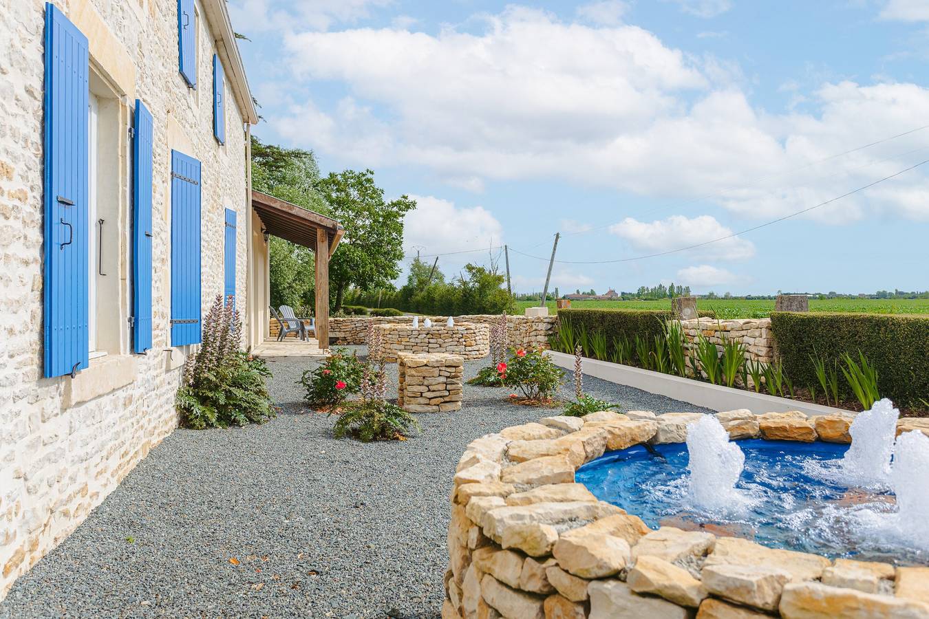 Maison de vacances 'Gîte Koala' avec piscine privée, Wi-Fi et climatisation in Marans, Région de La Rochelle