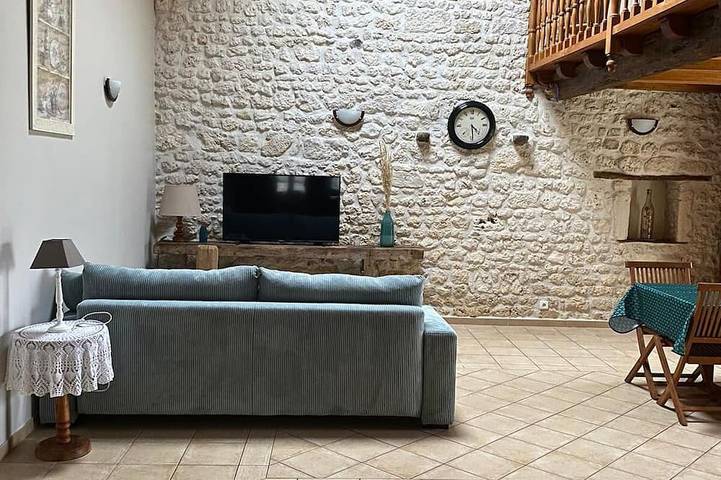 Maison sur Propriété Viticole, Avec Piscine Chauffée in Puente troncoencefálico, Región de Jonzac