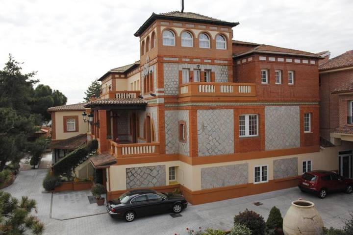 Casa de huéspuedes para 3 personas, con Terraza y Jardín en Colmenar Viejo
