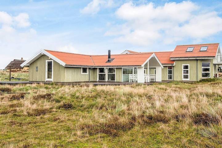 Ferienhaus für 8 Personen, mit Balkon und Whirlpool sowie Garten und Sauna auf Fanø