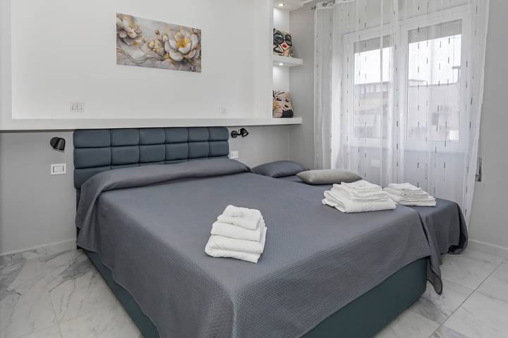 Pokój dla 3 osób, z balkon w Katania