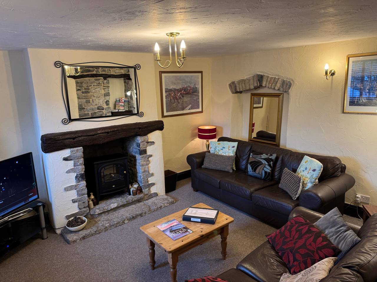 Stunning cottage - 3 Bedrooms & 3 Bathrooms in Ashford in the Water, Derbyshire