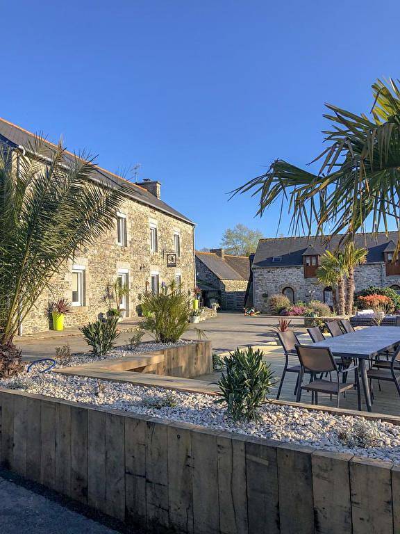 Piscine & Bien être proche de la mer - Domaine du Grenier - Angela Duval in Yffiniac, Côte de Goëlo