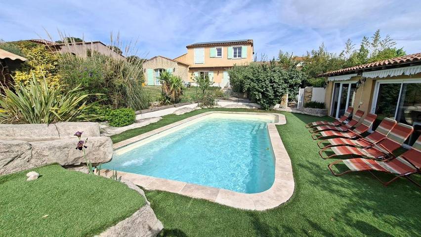 Casa de vacaciones para 10 personas, con piscina y jardín - 1