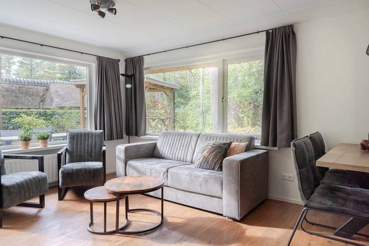 Bungalow voor 4 personen, with sauna and tuin as well as terras in Dwingeloo