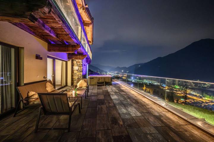 Bauernhof für 12 Personen, mit Whirlpool und Terrasse sowie Garten und Sauna in Kaltenbach