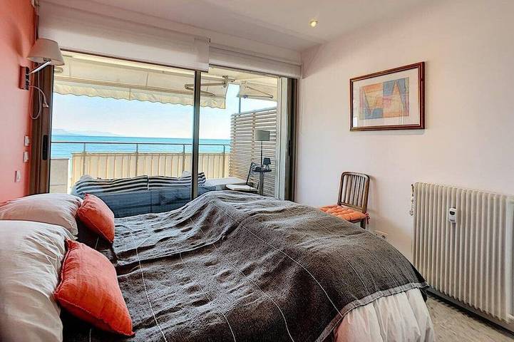 Gîte pour 4 personnes, avec jardin et piscine dans Plage de la Salis - 2