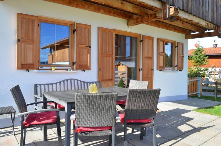 Chalet für 6 Personen, mit Seeblick und Sauna sowie Garten und Ausblick, mit Haustier im Ostallgäu - 4