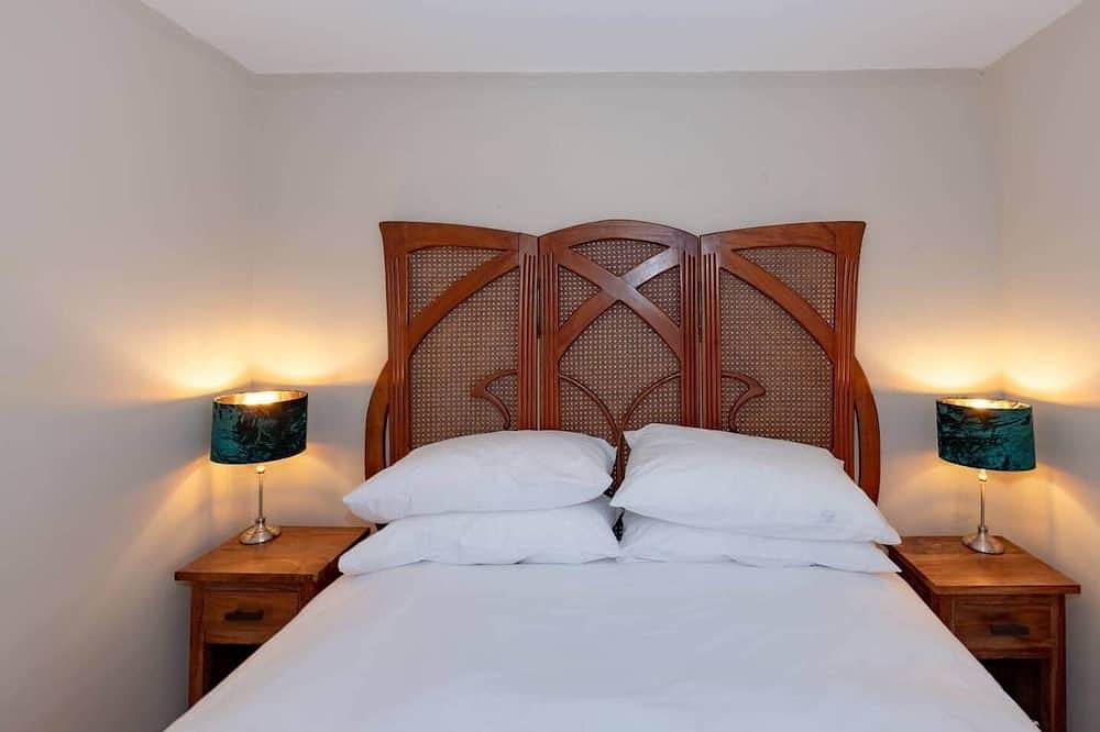 The Snug - A Quaint Mews Cottage City Centre in Wells, Somerset