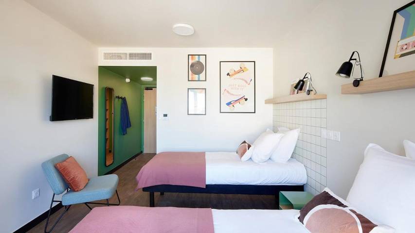 Hôtel pour 3 personnes, avec terrasse, animaux acceptés à Labège - 2