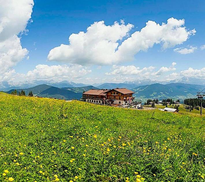BnB für 2 Personen, mit Balkon und Terrasse sowie Garten und Ausblick in Flachau