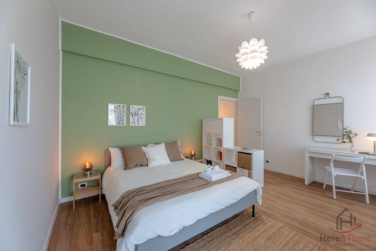 Ganze Wohnung, [Penthouse-Panoramablick] Meer 3 Min. • A/C • Wlan in Albisola Capo, Albisola Superiore