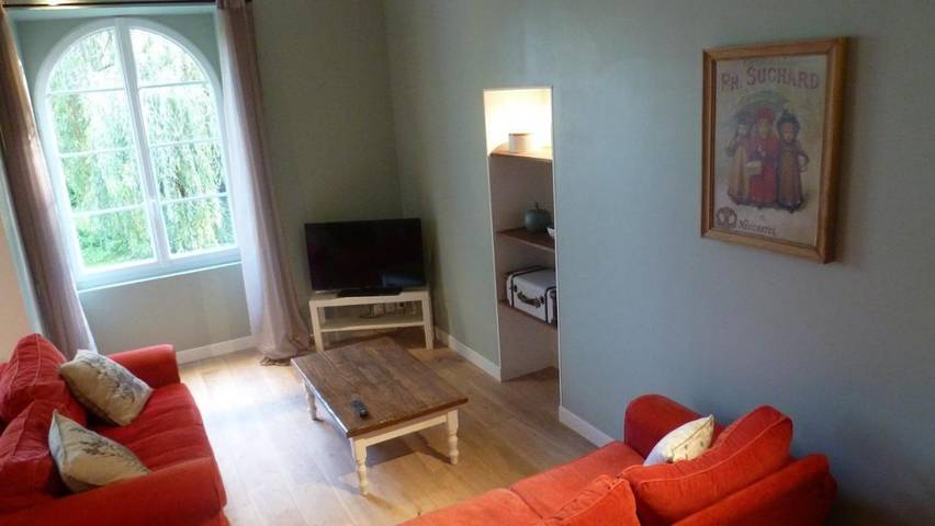Location de vacances pour 8 personnes, avec jardin et piscine à Vouneuil-sur-Vienne - 4
