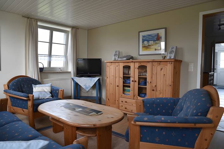 Ganze Wohnung, Ferienwohnung '1' mit gemeinsamer Terrasse, gemeinsamem Garten und Wi-Fi in Pellworm, Nordfriesland
