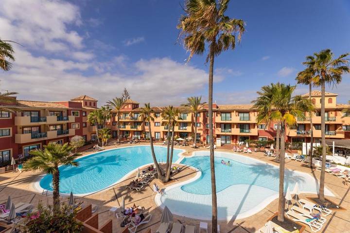 Bungalow para 3 personas, con Terraza y Jacuzzi además de Jardín y Piscina para niños en Corralejo