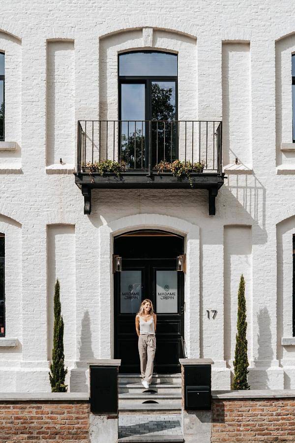 Chambre d’hôte pour 2 personnes, avec Terrasse et Jardin ainsi que Piscine et Sauna dans Mirwart