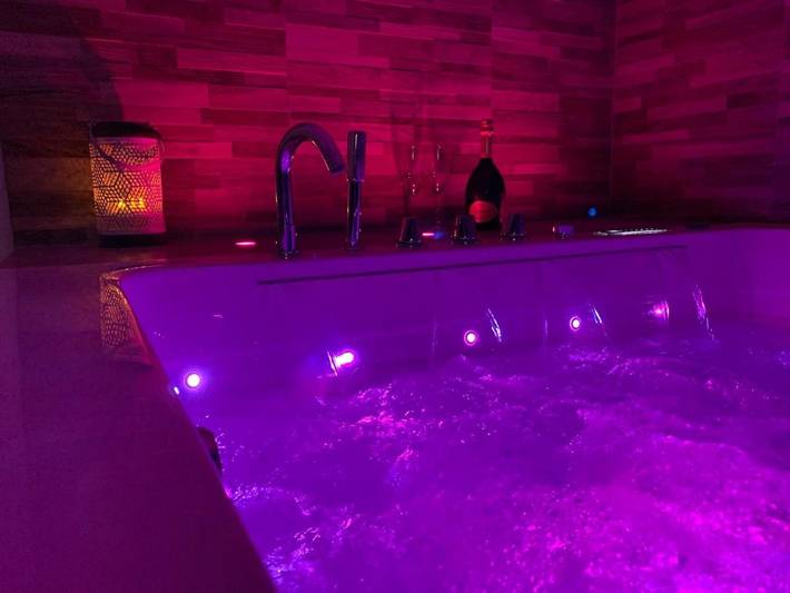 Gîte pour 2 personnes, avec jacuzzi à Toulon - 2