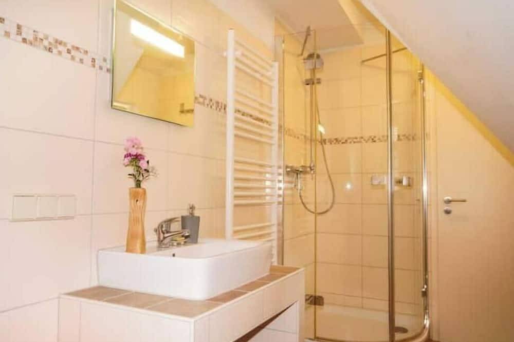 Ganze Wohnung, Tolles Apartment über 2 Etagen mit Blockhaussauna in Rosenthal-Bielatal, Elbsandsteingebirge