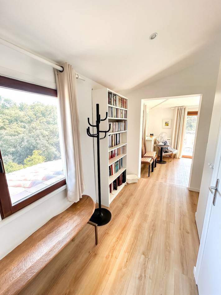 Appartement entier, Appartement Saint-Jeannet 60 m² piscine in Saint-Jeannet, Côte méditerranéenne (France)