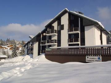 Gîte pour 4 personnes, avec balcon à Les Gets