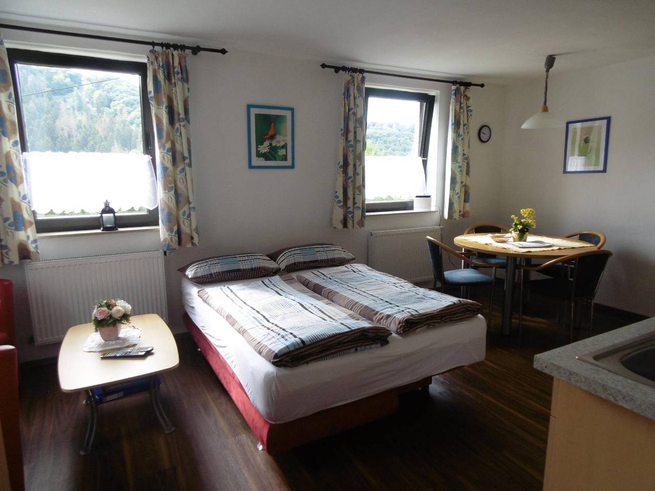 Ganze Ferienwohnung, Ferienwohnung in Waldbreitbach mit Whirlpool in Waldbreitbach, Rheinland-Pfalz