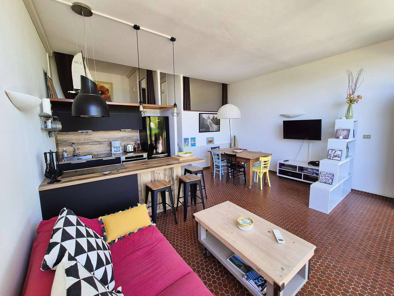 Ganze Ferienwohnung, Ferienwohnung für 5 Personen mit Pool in Saint-Mandrier-sur-Mer, Toulon Region