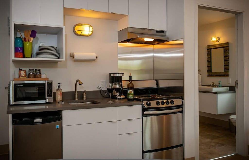 Ganze Wohnung, \"Die Windward-Studio\" bei Seastar Lofts - auf der Waterfront! in Orcas Island