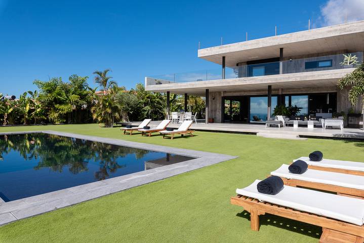 Villa for 6 people, with terrace and garden in Callao Salvaje