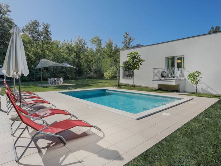 Ferienhaus für 6 Personen, mit Terrasse und Garten