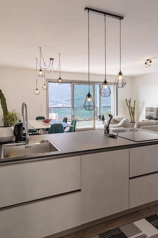 Gîte pour 6 personnes, avec vue sur le lac ainsi que vue et balcon à Sulzano - 3