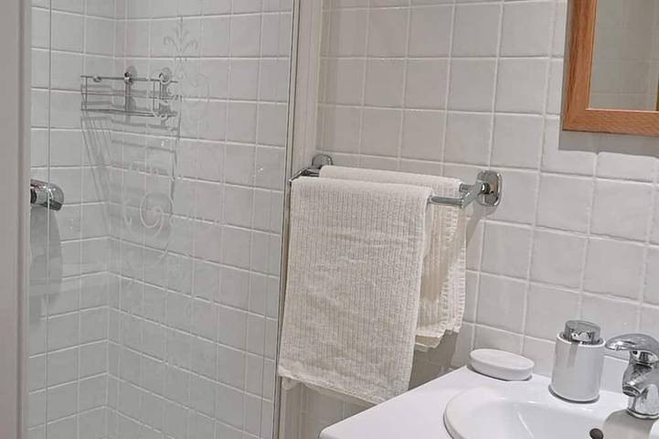 Location de vacances pour 2 personnes, avec terrasse à Saint-Vincent-de-Cosse - 4