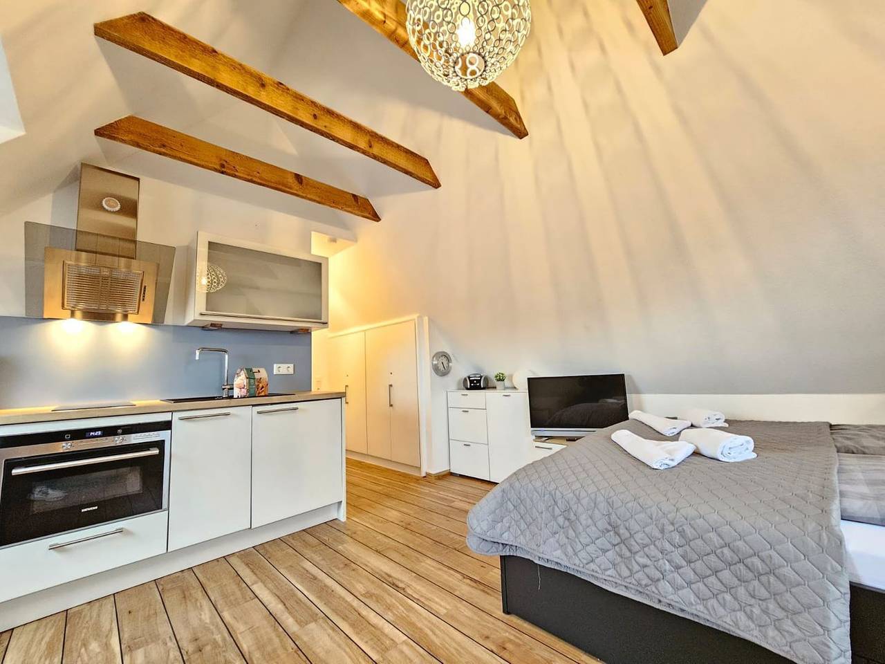 Ganze Wohnung, Komfortable Ferienwohnung Momme im Mienhus Norddeich nahe Strand und Zentrum in Norddeich, Norden und Umgebung