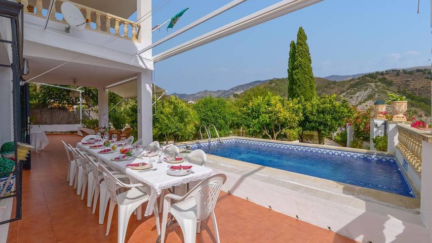 Chalet para 14 personas, con balcón/terraza y piscina - 1
