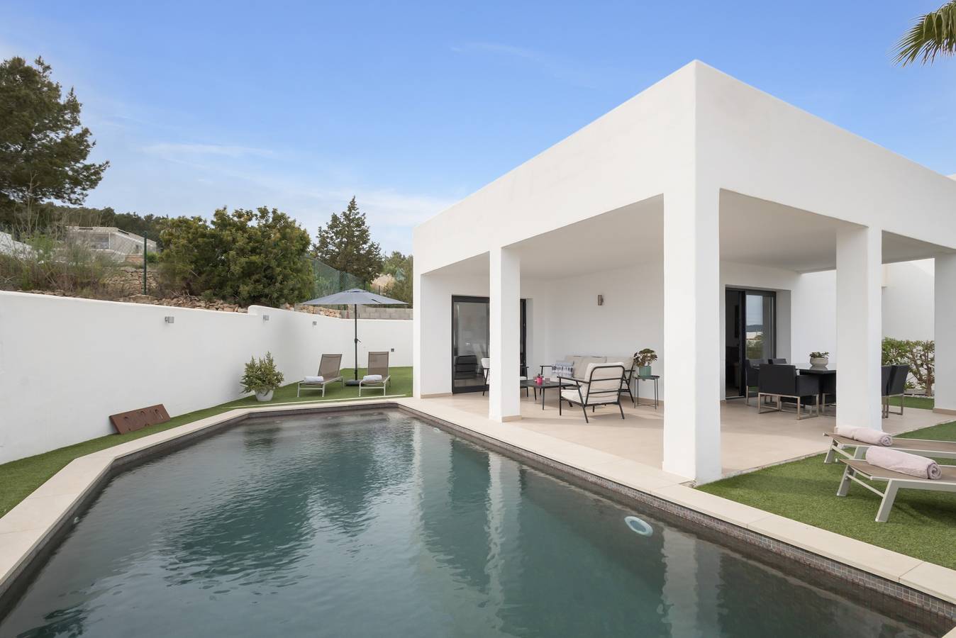 Villa 'Ca Sa Roca' con vistas a la montaña, Wi-Fi y aire acondicionado in San José (Ibiza), Sant Josep de sa Talaia