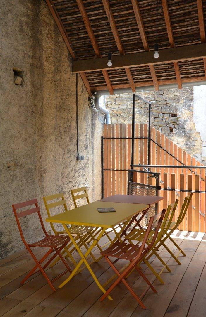 Gîte pour 6 personnes, avec jardin à Passenans - 4