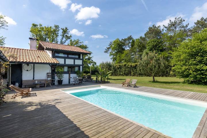 Gîte pour 8 personnes, avec jardin ainsi que piscine et terrasse dans Réserve naturelle du Courant d'Huchet - 2